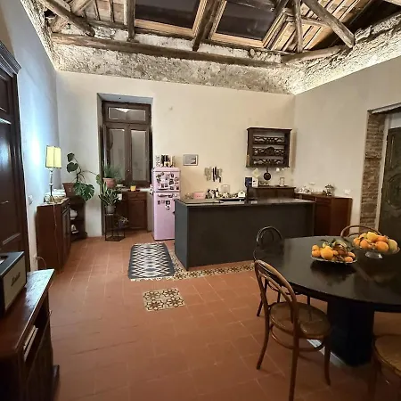 Xenia House Con Terrazza - Cuore Del Centro Storico Di Апартаменты Палермо